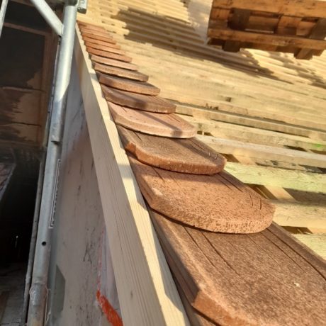 Chantier rantzwiller rénovation couverture avec isolation laine de bois pose sur toiture sarking